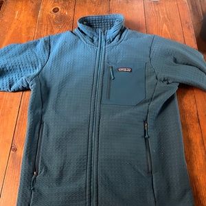 Mens Patagonia Size S Fleece Outerwear